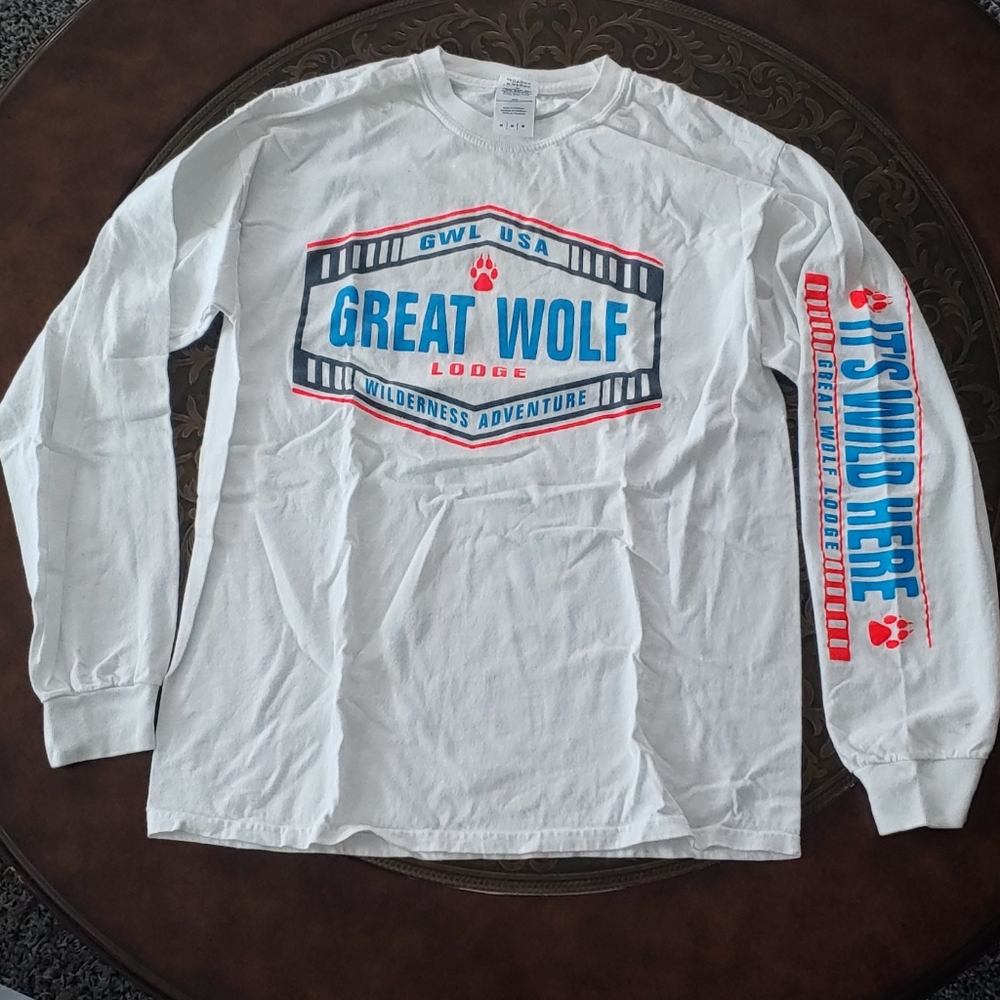 Great Wolf Lodge longsleve tee-Size(m)